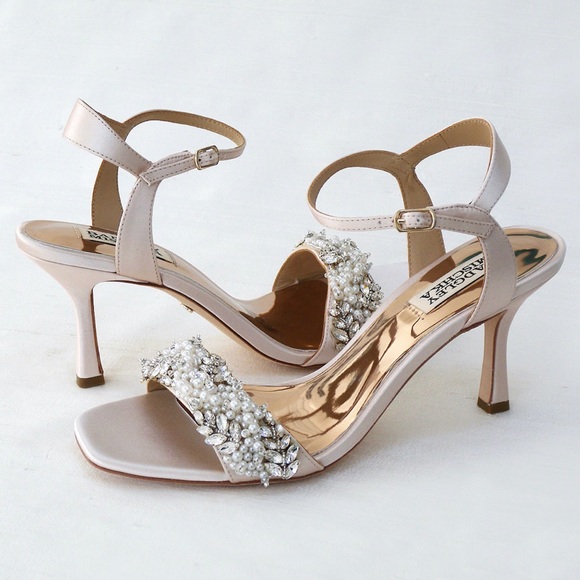 Badgley Mischka Kate, Light Pink Wedding Sandals - Picture 3 of 9